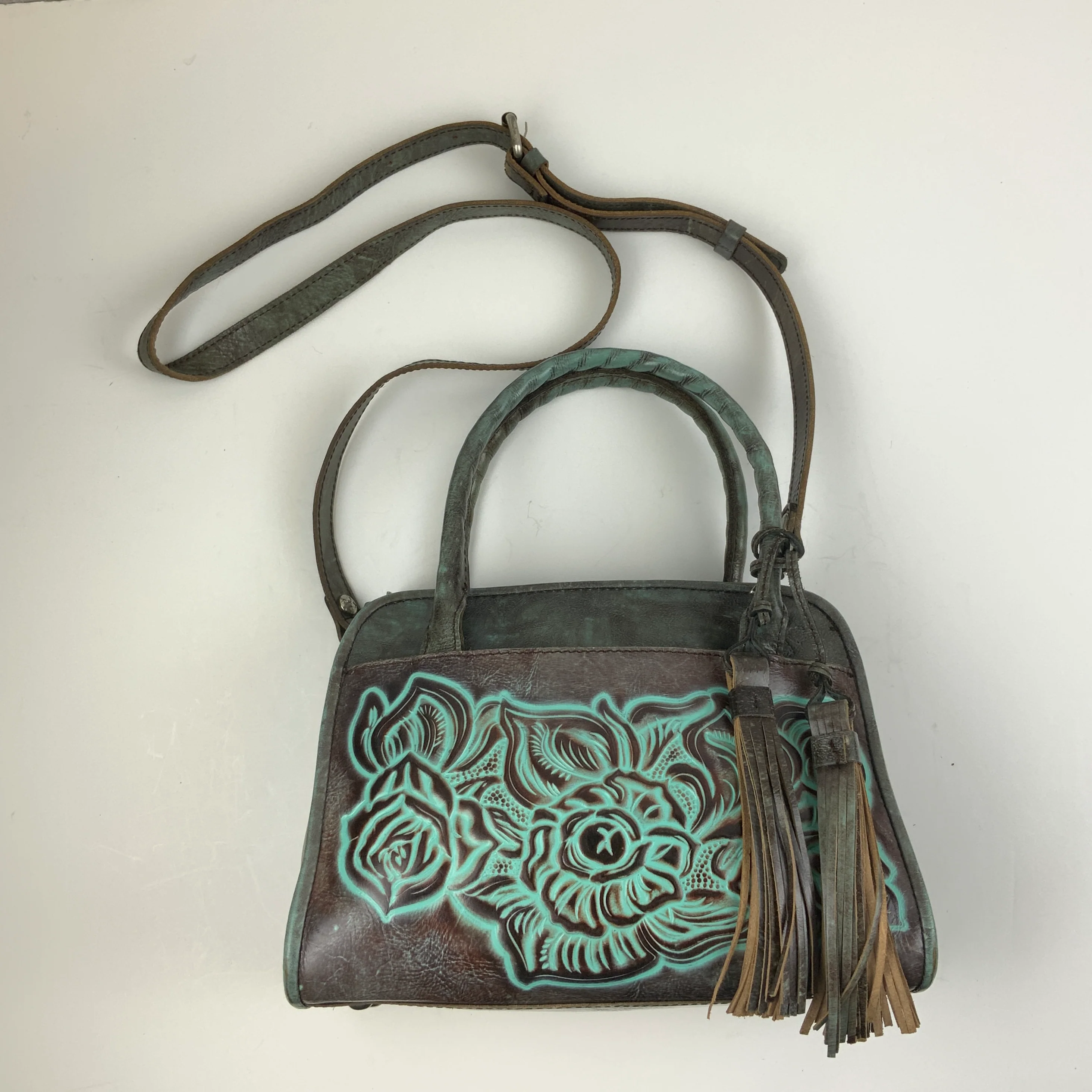 Vintage Chic Floral Embossed Handbag